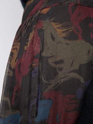 Jadys Skirt - Short chiffon skirt with print and slit, zip fastening.