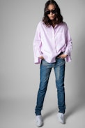 Camicia Tamara - Camicia in cotone rosa a righe con applicazione amour sulla schiena, donna. Reallizzato con fibre da agricoltura biologica
