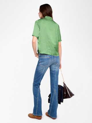 Top Topher Satin - Top en satin, manches courtes et fermeture boutonnée.