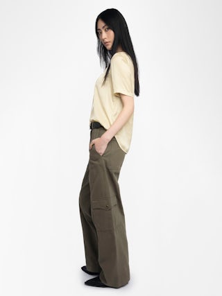 Top Terzo Satin - Top en satin japonais, décolleté lacé avec wings métalliques et manches courtes.