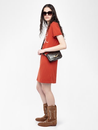 Kleid Dima - T-Shirt-Kleid mit kurzen Ärmeln und Frontprint.