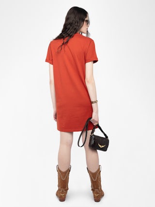 Kleid Dima - T-Shirt-Kleid mit kurzen Ärmeln und Frontprint.