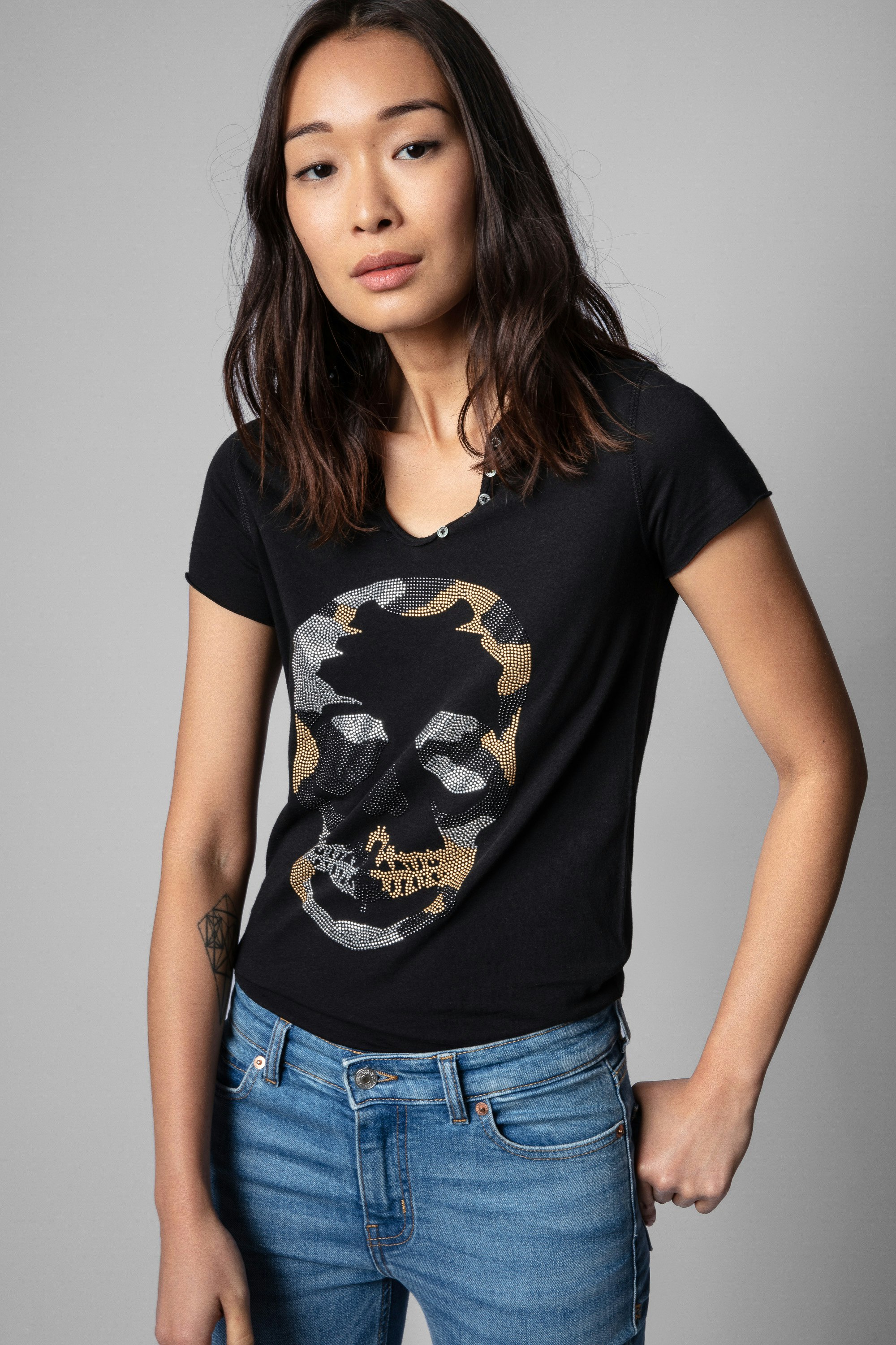 Camo Skull Strass T-Shirt - Women's cotton t-shirt featuring a camo skull design with strass details