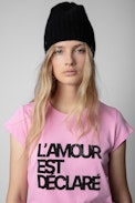 Skinny L'amour est déclaré T-shirt - Women’s pink cotton T-shirt with diamanté “Love is declared” appliqué