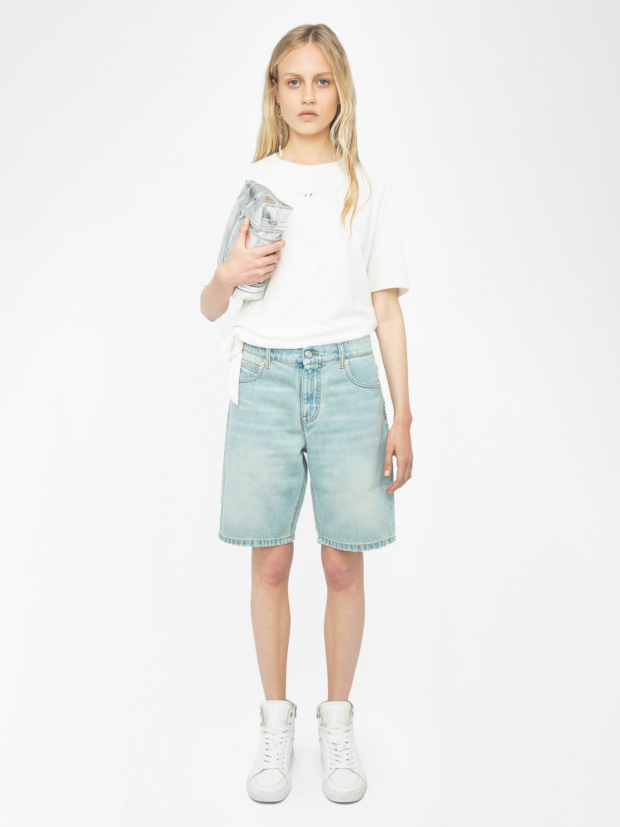 Edda T-shirt - Asymmetric short-sleeved t-shirt with rhinestones on the front.