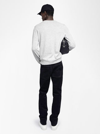 Kennedy Jumper - Jumper with round neck and heart embroidery on the front.