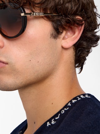 Maglia Monastir 100% cashmere - Maglia con collo Henley e ricamo "Revoltaire".