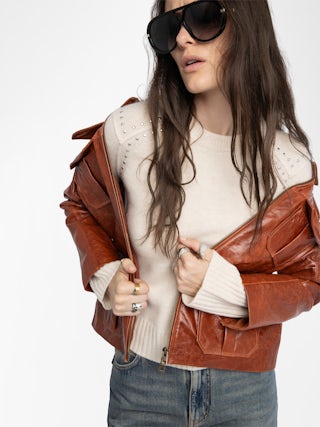 Nalty Sweater - Round neck sweater with long sleeves and studs on the shoulders.