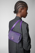 Bolso ZV Initiale Le Mini - Bolso ZV Initiale Le Mini de piel repujada efecto iguana violeta con solapa, cierre y bandolera para mujer