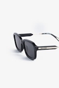 Squared ZV Sunglasses - Square-shaped unisex sunglasses in black acetate.