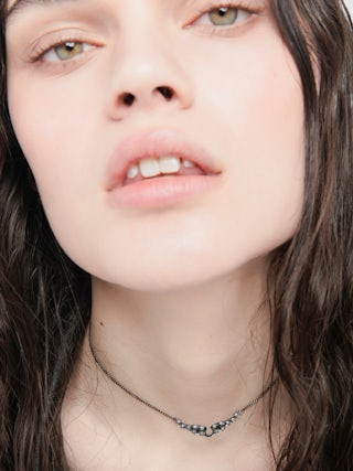 Collier Stella Rock - Collier chaine en laiton serti de strass en forme d'étoiles.