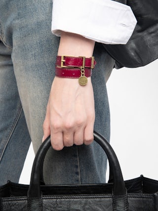 Bracelet Sunny Cuir - Bracelet en cuir vernis effet vintage double tour avec un charm médaillon.