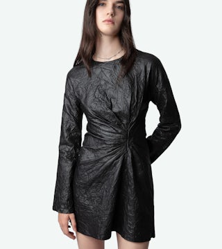 Robe Rixina Cuir Froissé - Robe courte en cuir froissé noir effet noué.
