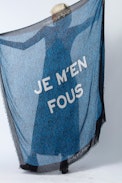 Foulard Delta Je M'en Fous - Foulard bleu femme à message