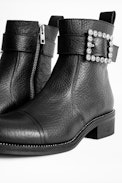 Stiefeletten Empress Buckle - Schwarze mittelhohe Damenstiefeletten mit Strassverzierung