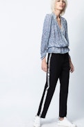 Deana Jeans - Women’s boyfriend-cut black jeans.