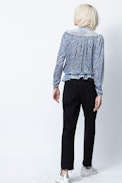 Deana Jeans - Women’s boyfriend-cut black jeans.