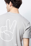 T-Shirt Ted - T-shirt gris homme imprimé au dos du modèle.