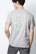 T-Shirt Ted - T-shirt gris homme imprimé au dos du modèle.