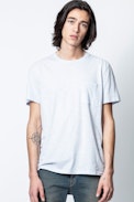 T-Shirt Tommy - Blaues Herren-T-Shirt mit Brusttasche.