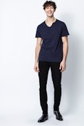 Monastir Jormi T-shirt - Men’s navy blue T-shirt with motif on the back.