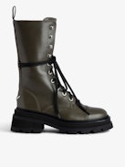 Botas Altos Ride - Botines de caña alta caqui de piel lisa semibrillante con colgante de alas y cordones para mujer.