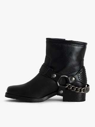 Igata Ankle Boots - Black vegetable tanned leather low ankle boots with metal chains.