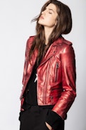 Blouson Lenni Cuir Metal - Veste en cuir rouge métallisée.