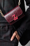 Borsa a portafoglio ZV Initiale Le Tiny Unchained - Portafoglio in pelle bordeaux goffrata donna