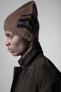 Luka Cashmere Beanie - Men's brown cashmere beanie with arrows