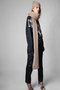 Jared Cashmere Scarf - Women’s camel cashmere ribbed scarf