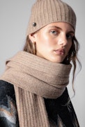 Jared Cashmere Scarf - Women’s camel cashmere ribbed scarf
