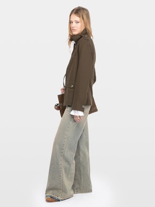 Veraman Blazer - Military-inspired tailored blazer with button closure and multiple pockets.