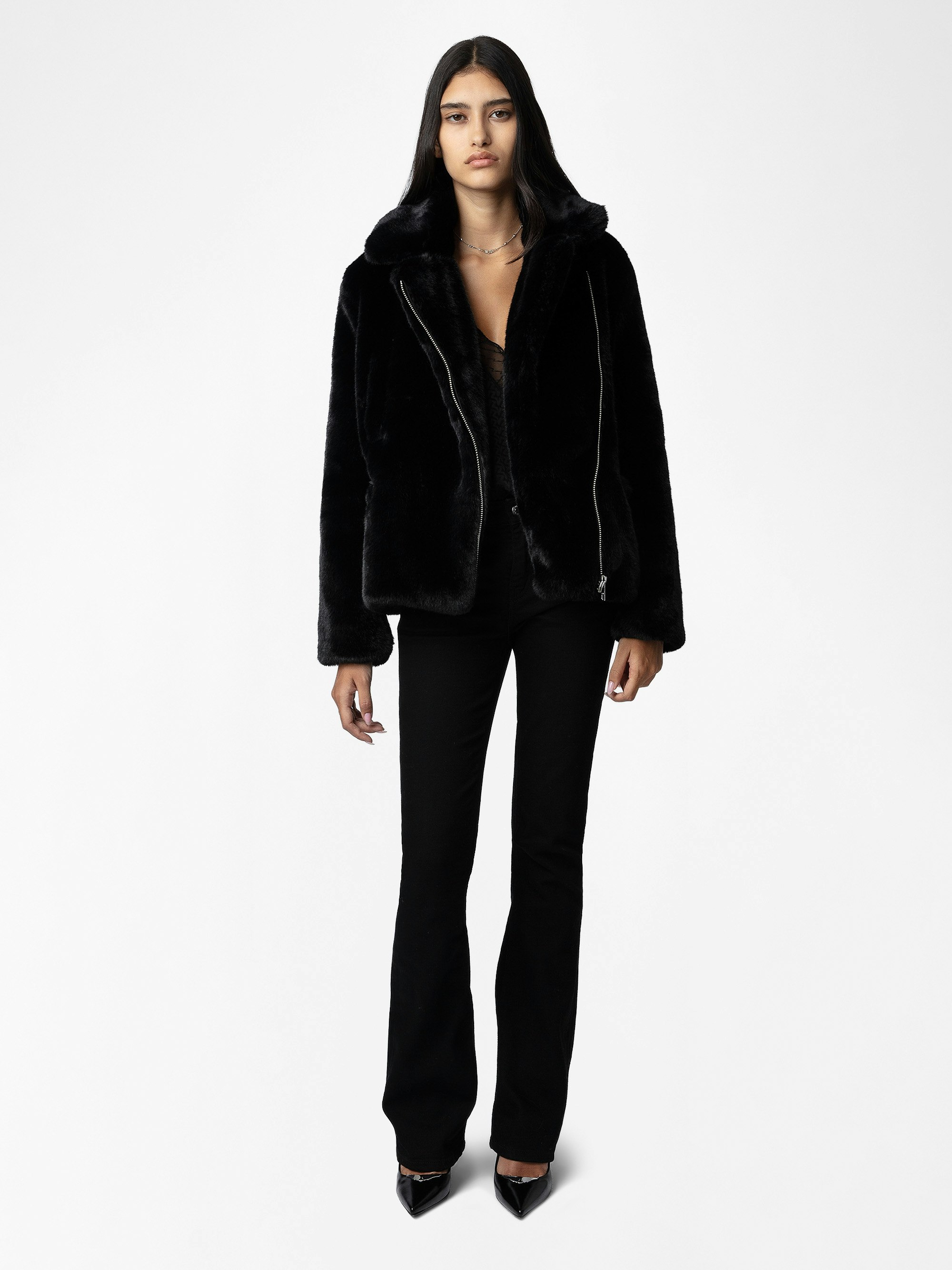 Freeze Coat - Short coat in faux fur.