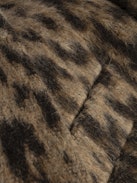 Abrigo Violet de Leopardo - Abrigo de largo medio marrón texturizado con jacquard de leopardo, cierre abotonado y bolsillos.
