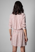 Robe Rinka - Robe en soie beige à imprimé cœurs Femme. Fait avec des fibres issues de forêts gérées durablement