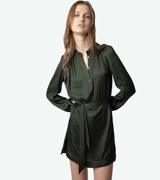 Robe Ritchin Satin - Robe courte en satin kaki à fronces.