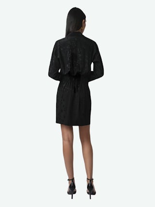 Robe Ravy Soie - Robe courte en soie noire imprimé jacquard étoiles.