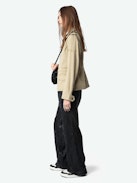 Parka Klimi - Parka in stile militare in cotone lavato, con tasche multiple e firma ad ala sulla schiena.