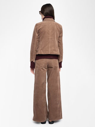 Liam Corduroy Jacket - Corduroy jacket with long sleeves, multiple pockets, button fastening and embossed wings on the back.