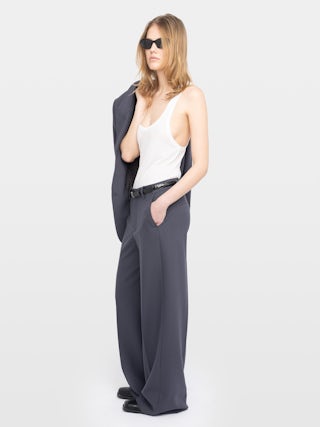 Trousers Panol - Tailored wide straight-leg trousers in solid colour.