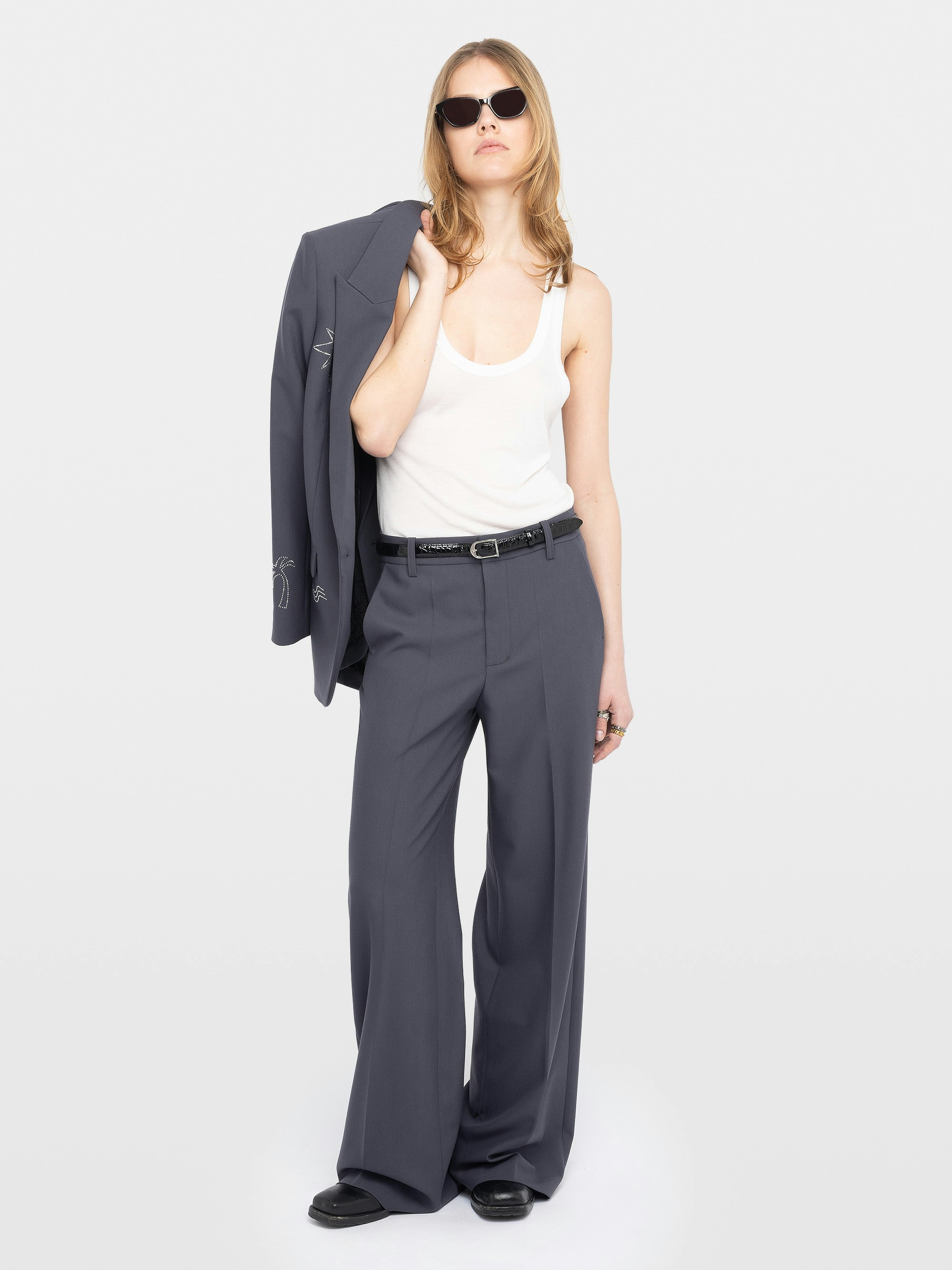 Trousers Panol - Tailored wide straight-leg trousers in solid colour.