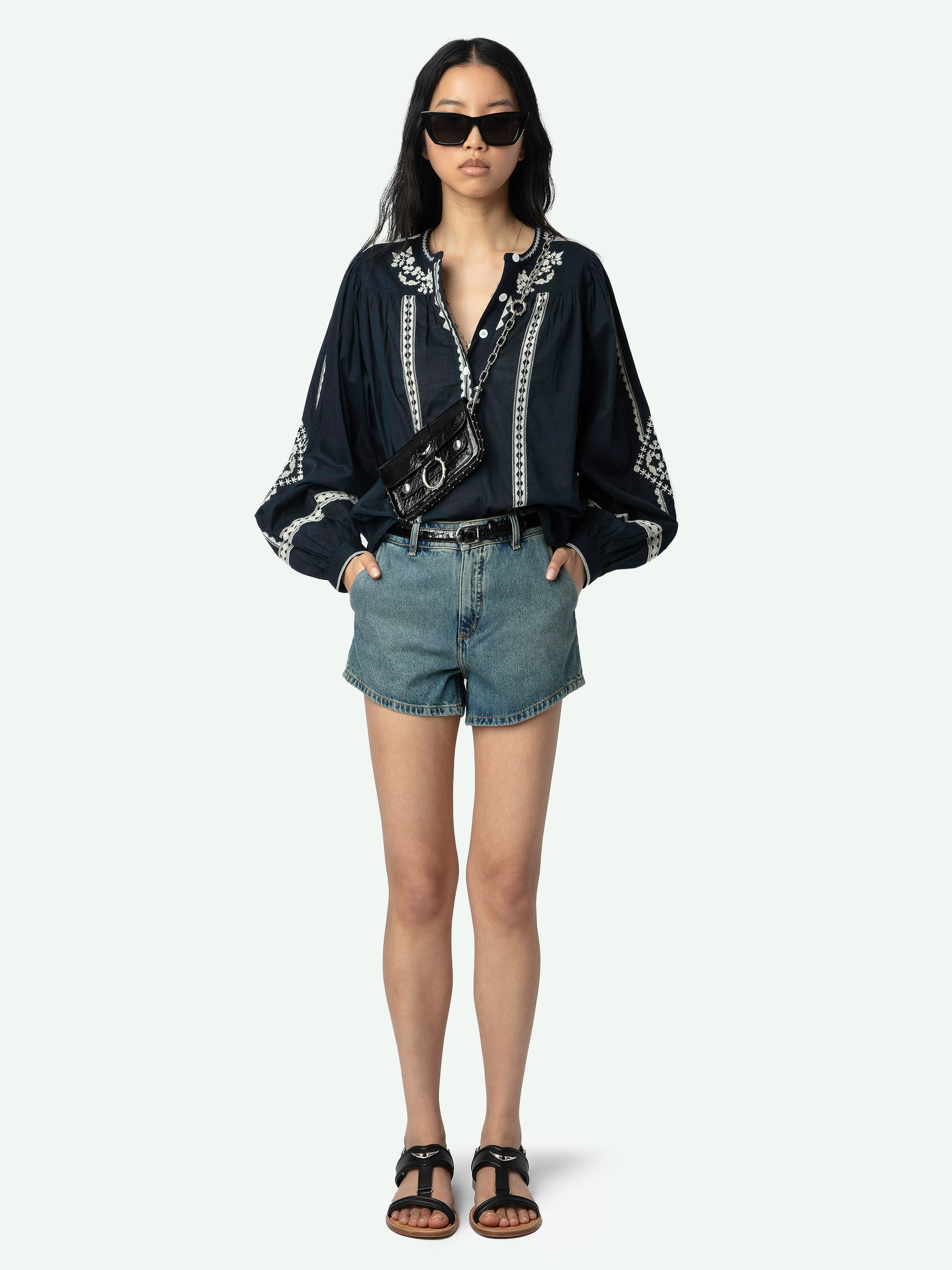 Blusa Tigy - Blusa oversize in cotone con ricamo kozak, maniche lunghe.