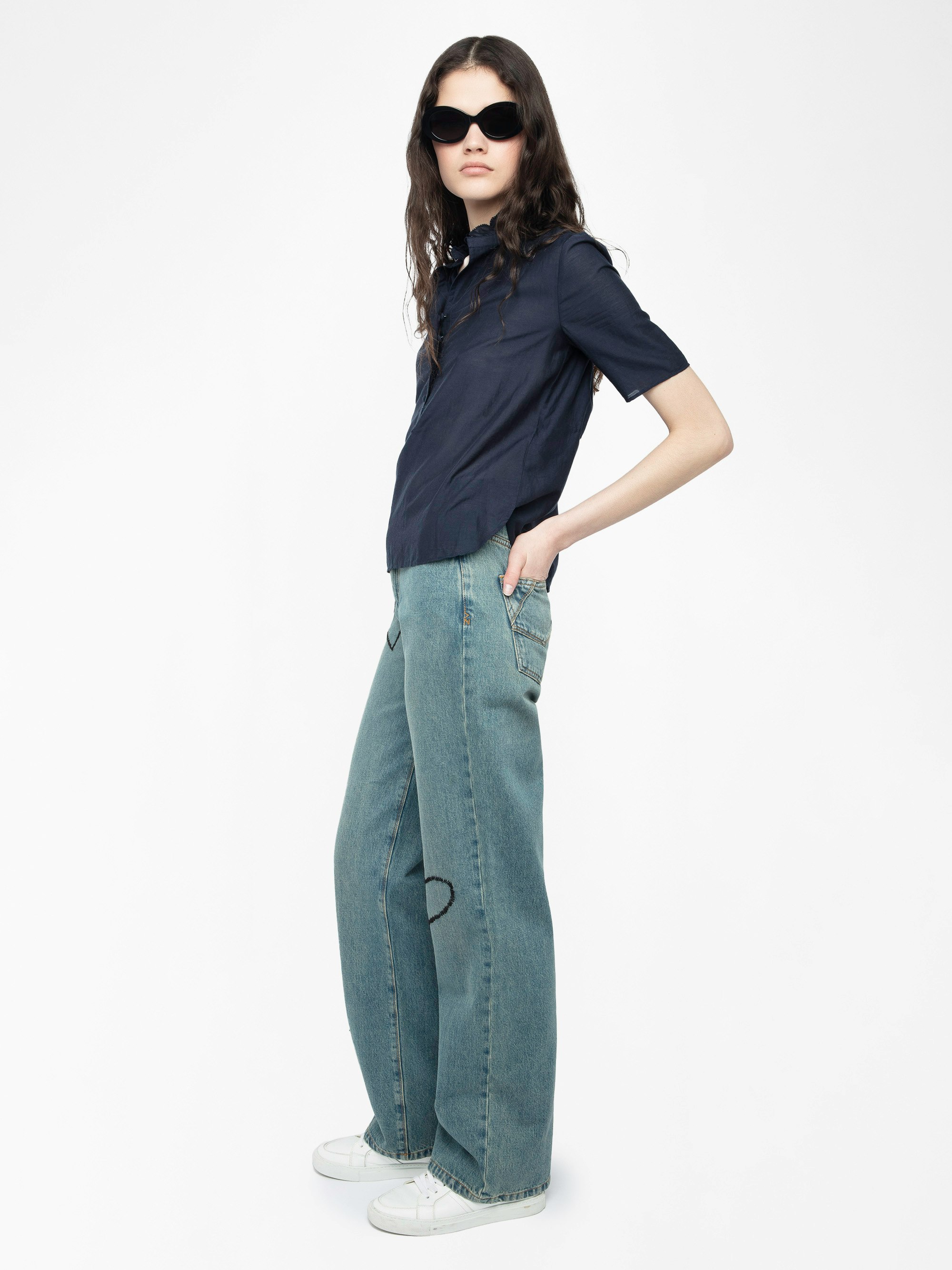 Elio Jeans - High-waisted straight-cut jeans with heart embroidery.