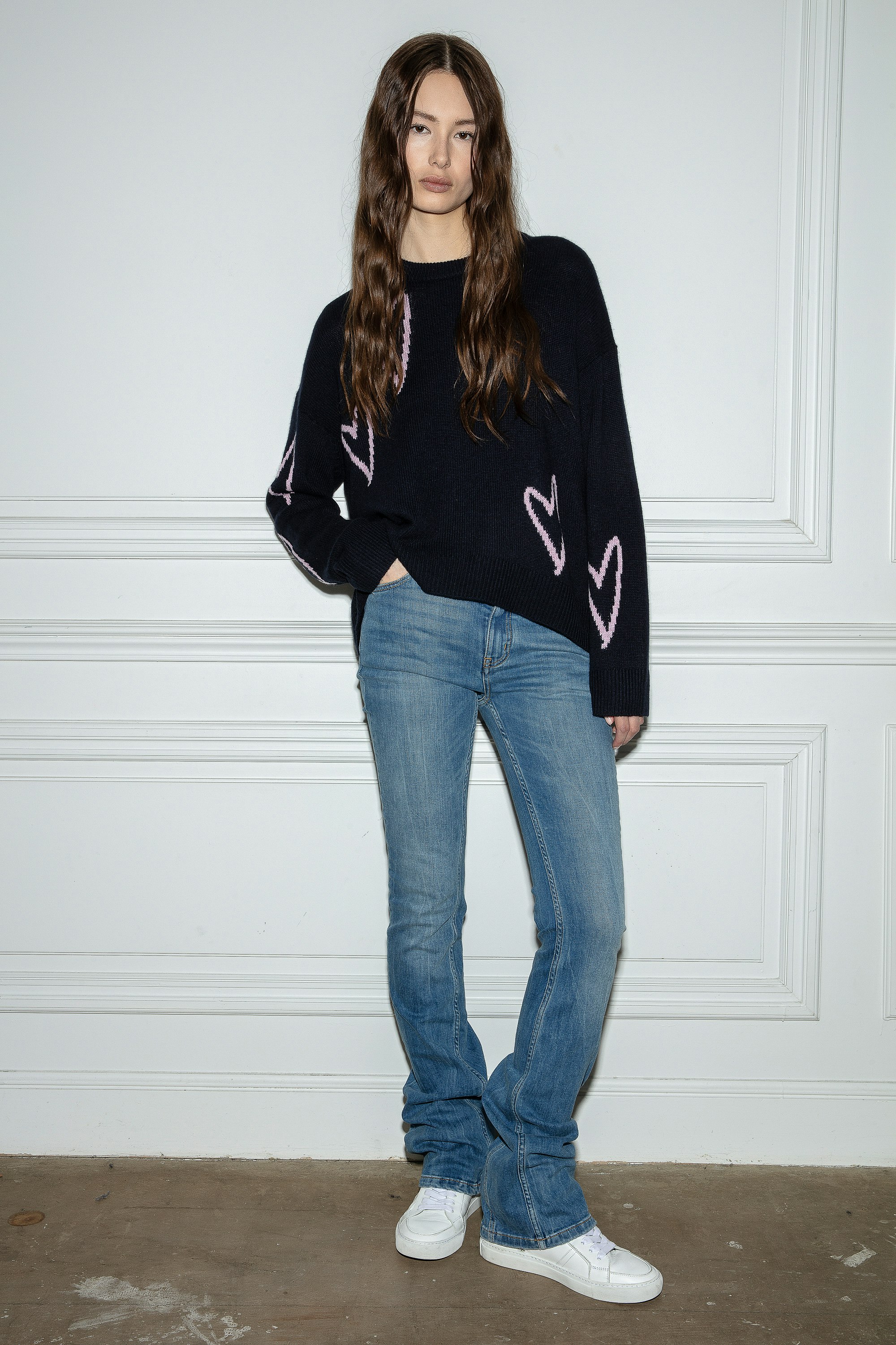 Markus カシミヤニット Women's ink cashmere jumper with contrasting heart motif